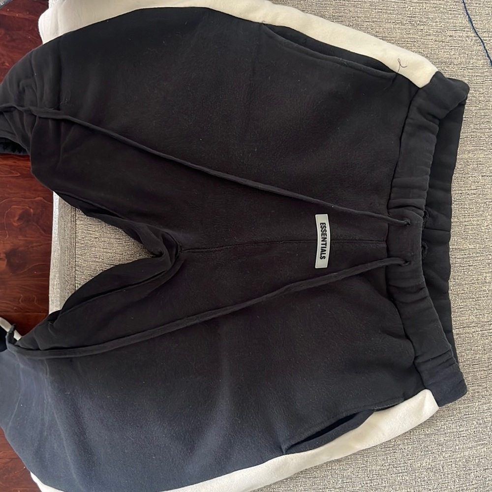 Fear of God essentials sweat pants size small